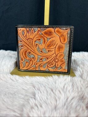 Myra Bag Paradise Men’s Leather Wallet – Hand-Tooled Floral Bifold with RFID NWT